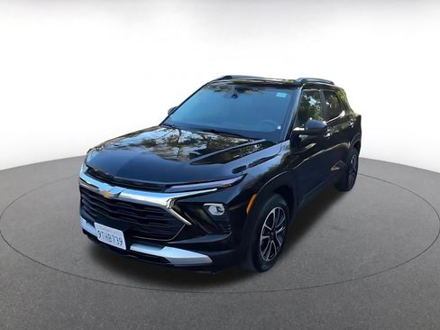 Used 2025 Chevrolet TrailBlazer LT image 7