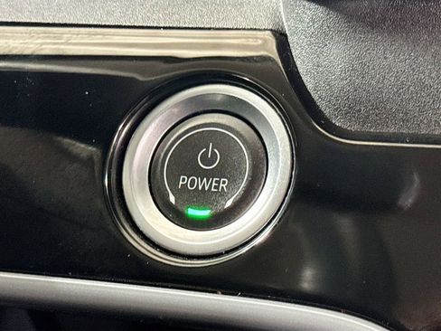 Used 2024 Honda Prologue EX image 19