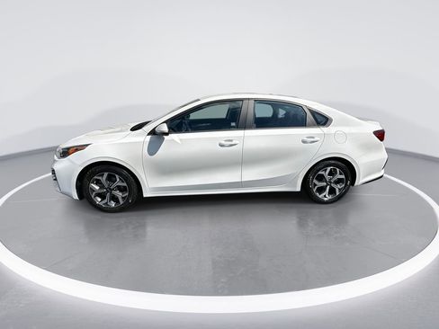 Used 2021 Kia Forte LXS FWD image 3