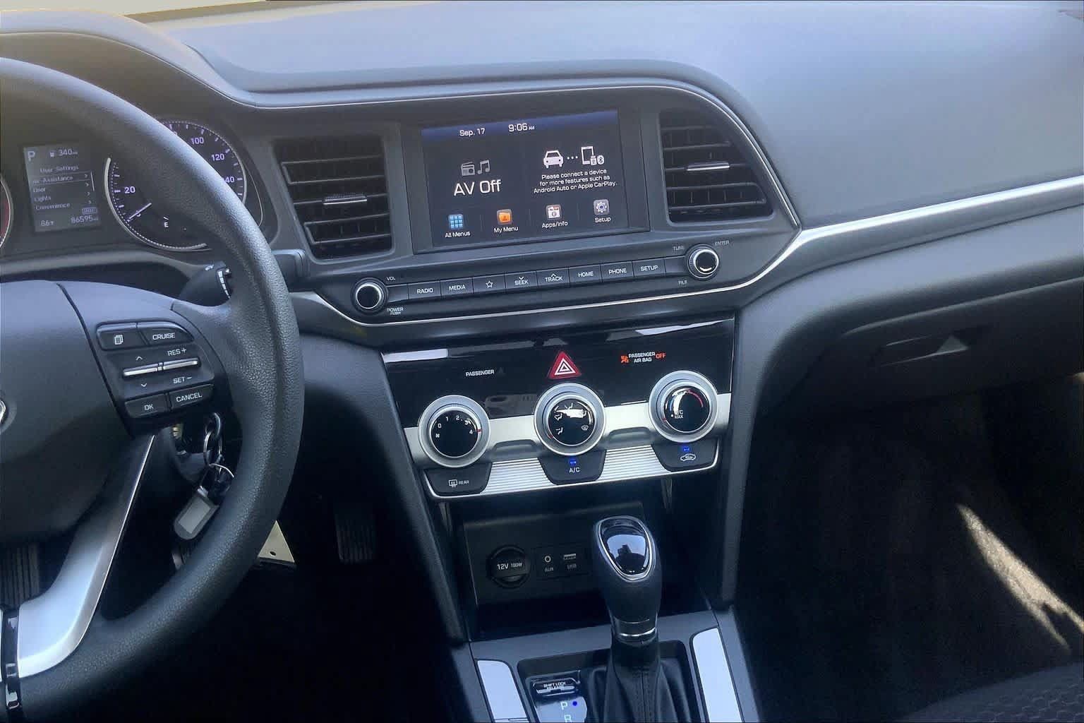 Used 2019 Hyundai Elantra SEL w/ Cargo Package FWD image 7