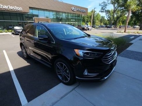 Used 2019 Ford Edge Titanium w/ Equipment Group 301A FWD image 1