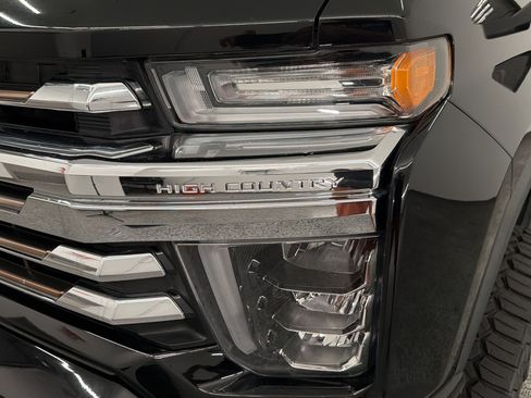 Used 2020 Chevrolet Silverado 3500 High Country w/ Technology Package AWD/4WD image 12