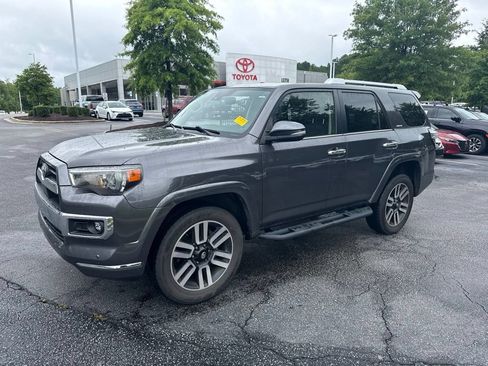 Used 2022 Toyota 4Runner Limited AWD/4WD image 2