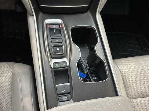 Certified 2018 Honda Accord Touring image 36