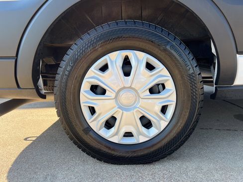 Used 2025 Ford Transit 350 XLT image 14