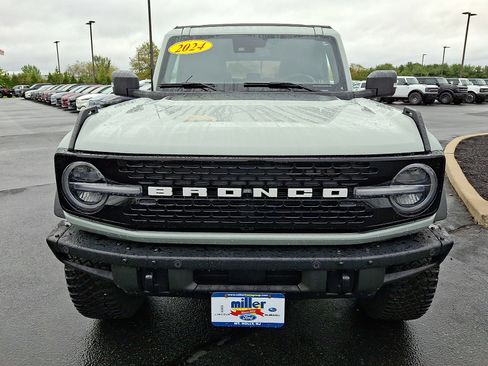 Used 2024 Ford Bronco Wildtrak image 2