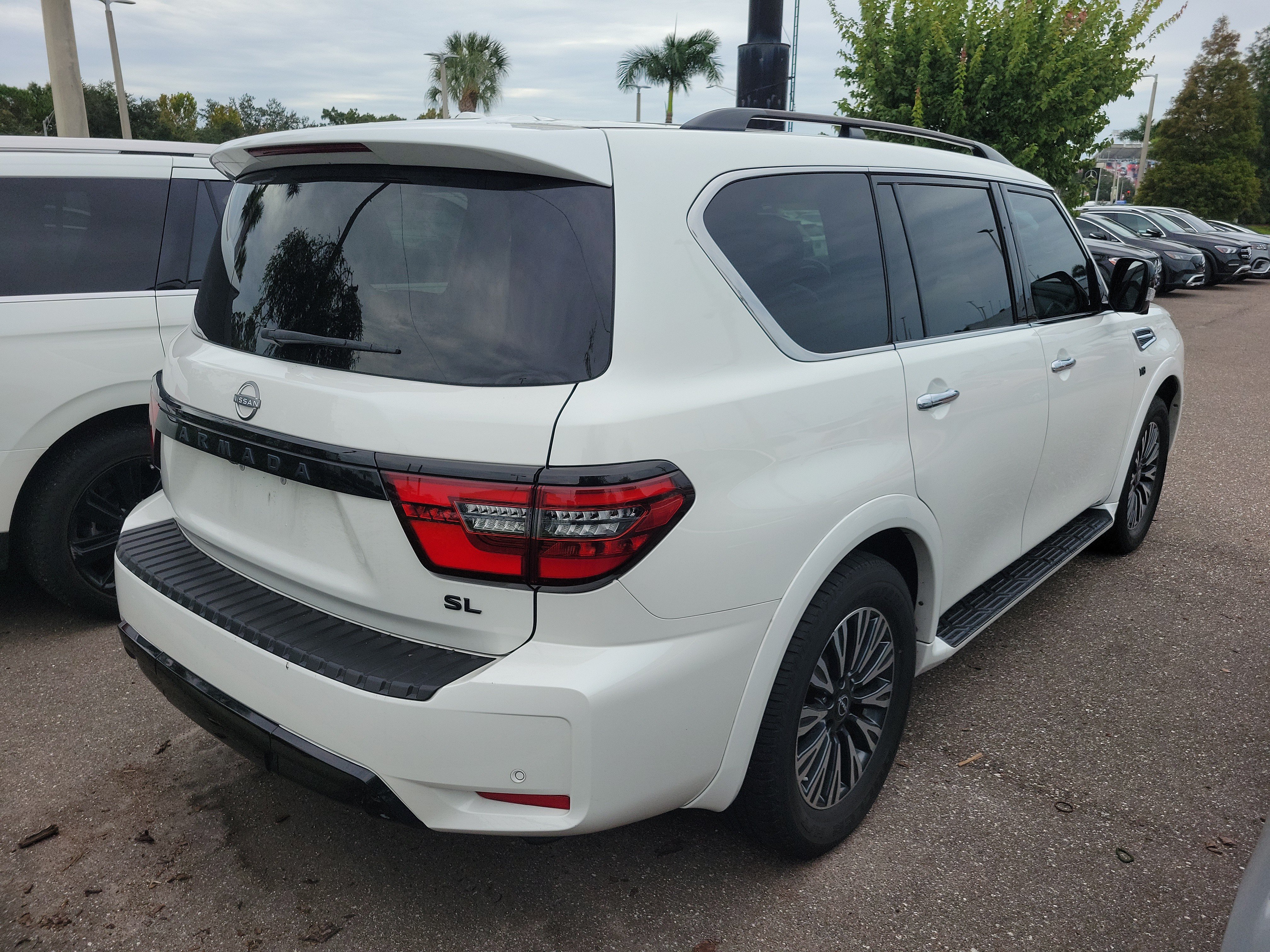 Used 2021 Nissan Armada SL w/ Midnight Edition Package RWD image 3