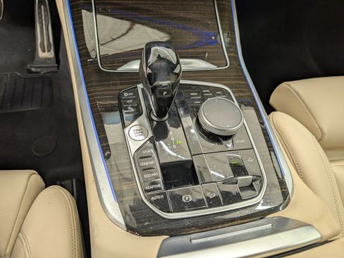 Used 2021 BMW X5 xDrive40i w/ M Sport Package image 20