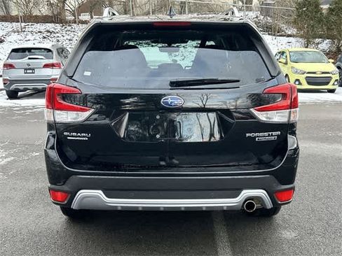 Used 2023 Subaru Forester Touring image 4