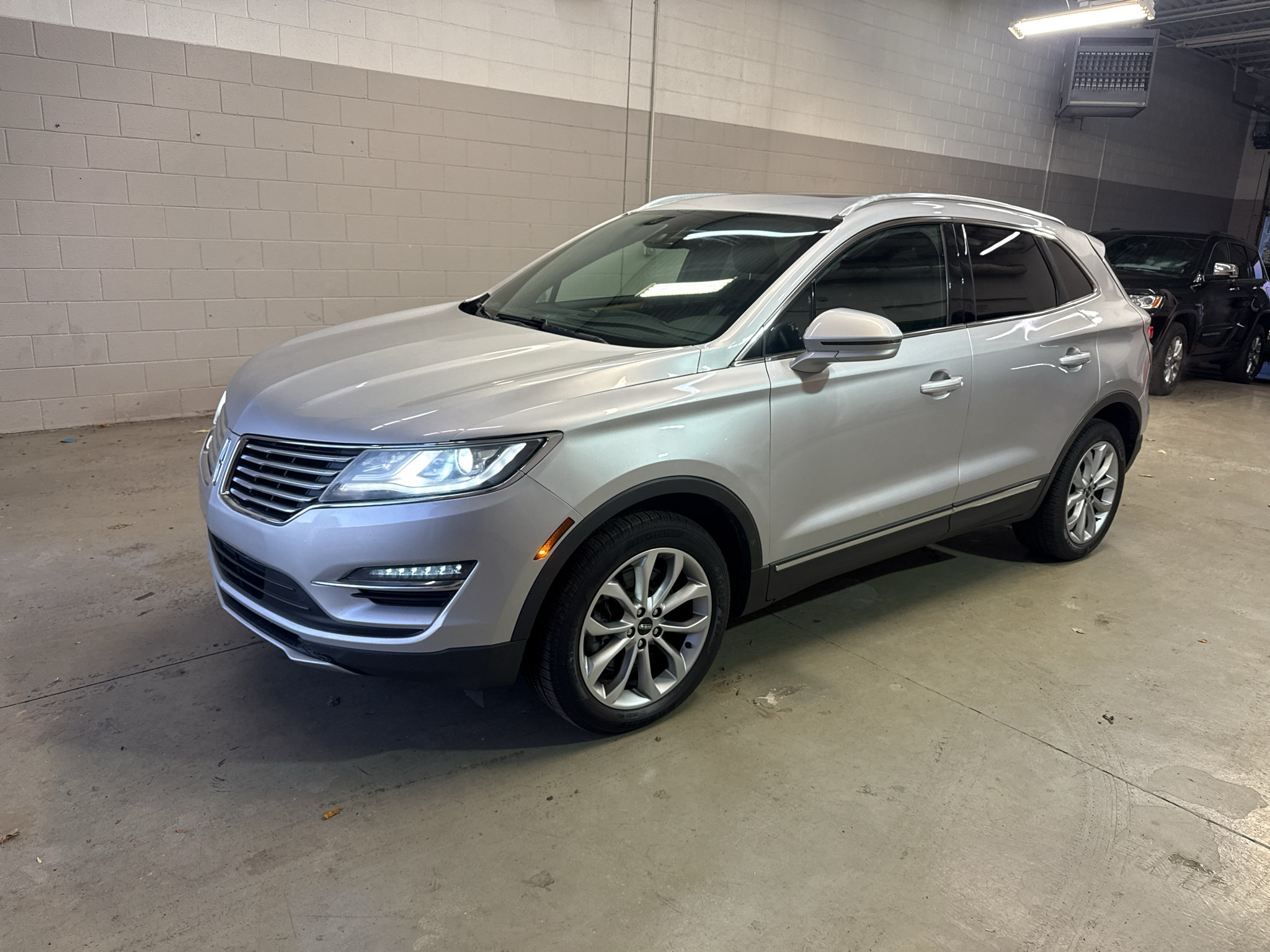 Used 2015 Lincoln MKC AWD w/ Equipment Group 101A Select image 3