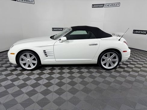 Used 2005 Chrysler Crossfire Limited image 29