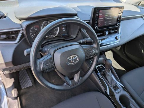 Used 2022 Toyota Corolla LE FWD image 14