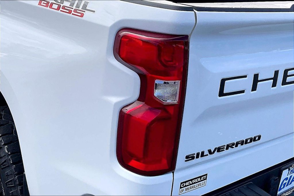 Used 2022 Chevrolet Silverado 1500 LT Trail Boss w/ Convenience Package II AWD/4WD image 27