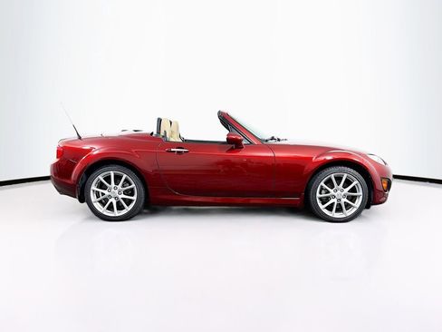 Used 2011 MAZDA MX-5 Miata Grand Touring w/ Premium Pkg RWD image 15