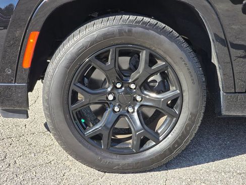 Used 2023 Jeep Wagoneer Series II image 25