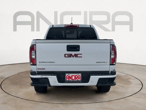 Used 2019 GMC Canyon Denali image 9