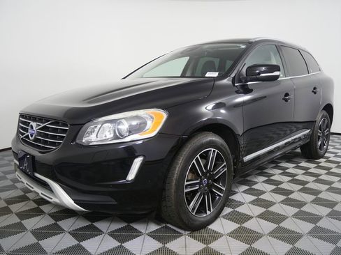 Used 2017 Volvo XC60 T5 Dynamic w/ Preferred Option Package image 6