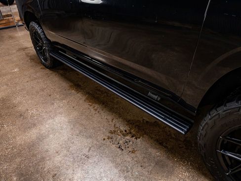 Used 2021 Cadillac Escalade ESV Sport w/ Driver Assist Tech Package image 13