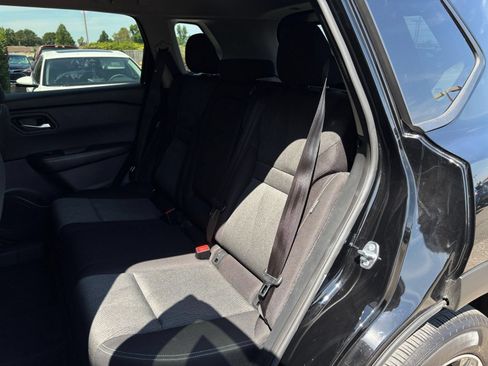 Used 2025 Nissan Rogue SV FWD image 39