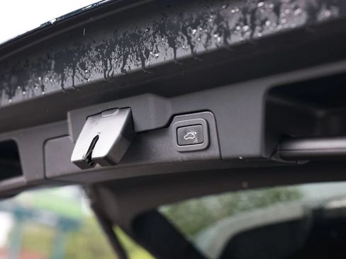 Used 2014 Land Rover Range Rover Evoque Pure Plus AWD/4WD image 17