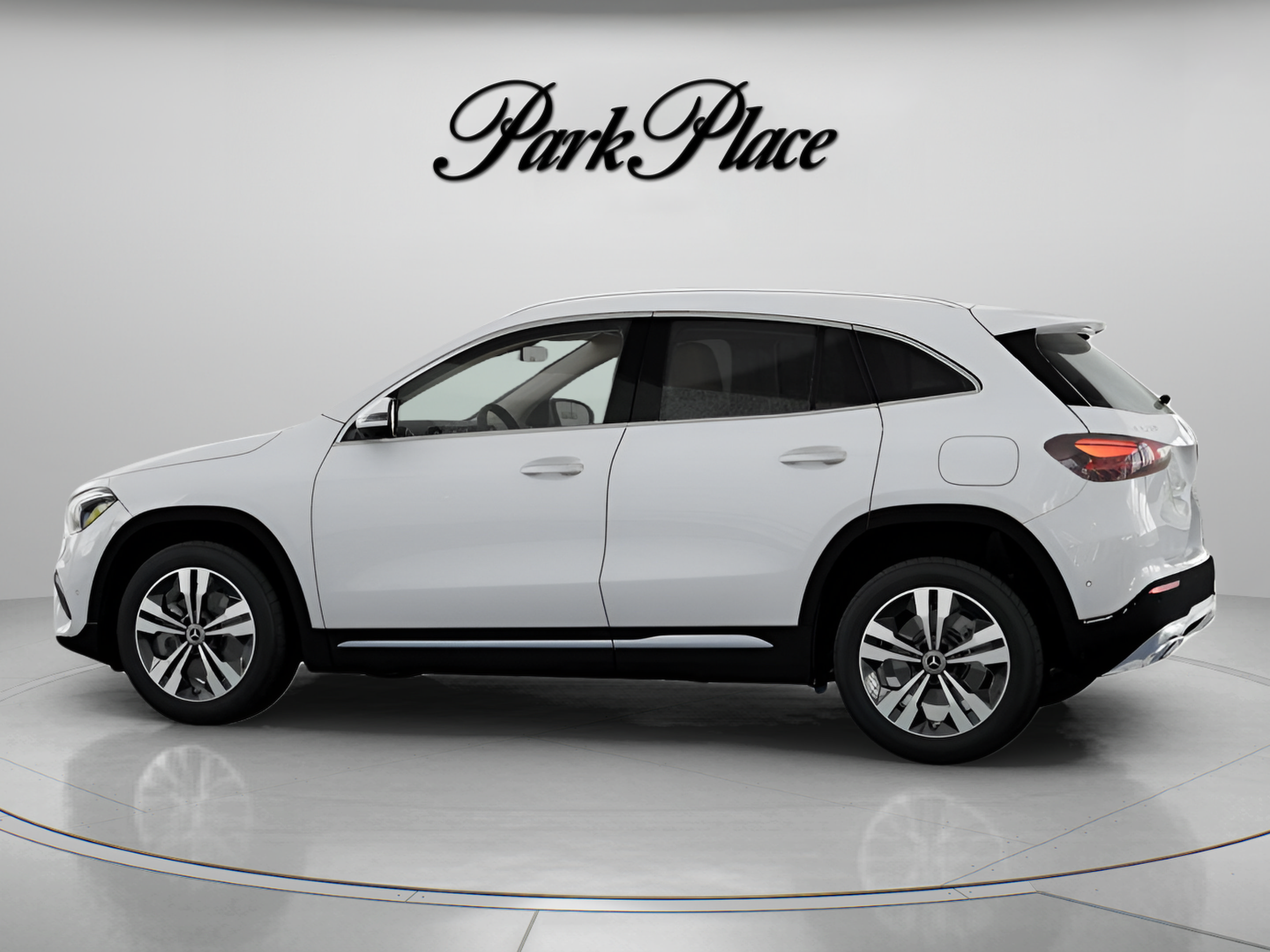Used 2026 Mercedes-Benz GLA 250 image 9