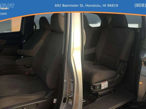 Used 2014 Honda Odyssey EX image 16
