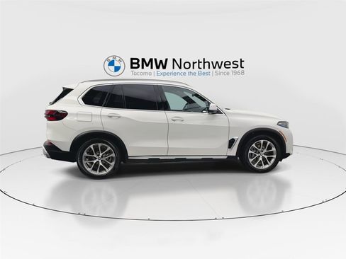 New 2026 BMW X5 xDrive50e w/ Executive Package image 4