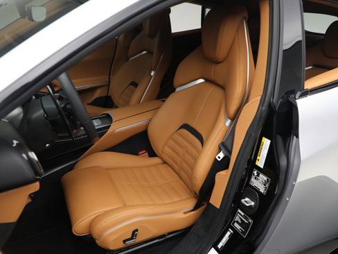 Certified 2024 Ferrari Purosangue image 16