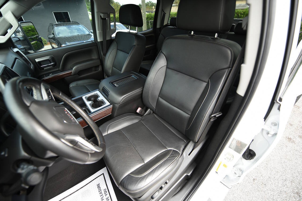 Used 2019 GMC Sierra 3500 SLT w/ Duramax Plus Package AWD/4WD image 10