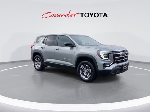 Used 2025 GMC Terrain Elevation image 2