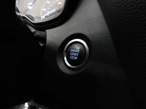 Used 2025 Toyota Corolla SE image 24