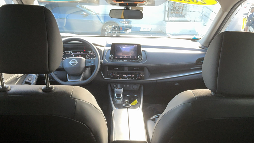 Used 2025 Nissan Rogue SV w/ SV Premium Package AWD/4WD image 40
