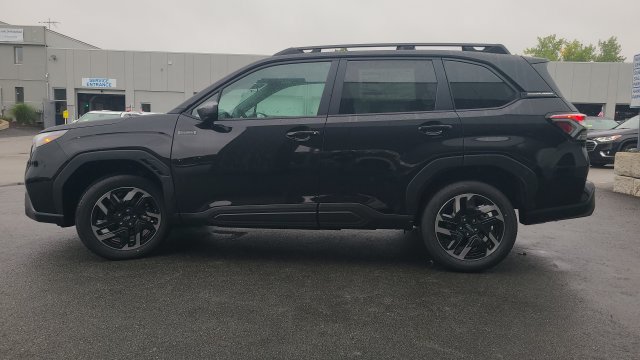 New 2026 Subaru Forester Touring AWD/4WD image 4