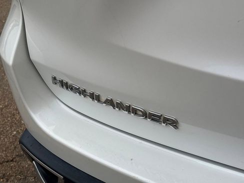 Used 2018 Toyota Highlander Limited Platinum image 35