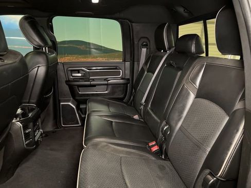 Used 2020 RAM 2500 Laramie w/ Night Edition image 60