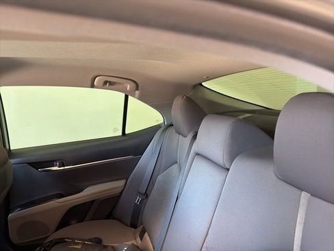 Certified 2022 Toyota Camry LE image 4