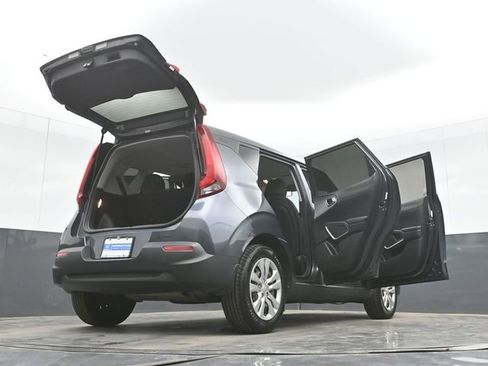 Used 2020 Kia Soul LX image 50