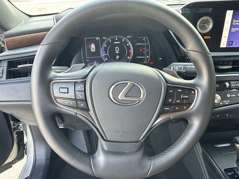 Used 2025 Lexus ES 350 w/ Premium Package FWD image 21