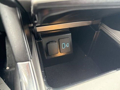 Certified 2024 Ford Explorer XLT w/ Equipment Group 202A image 34