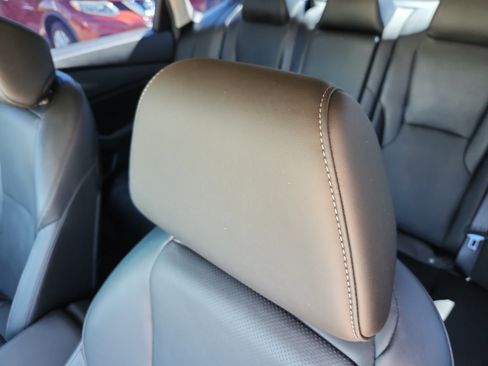 Used 2024 Honda Accord Touring image 11