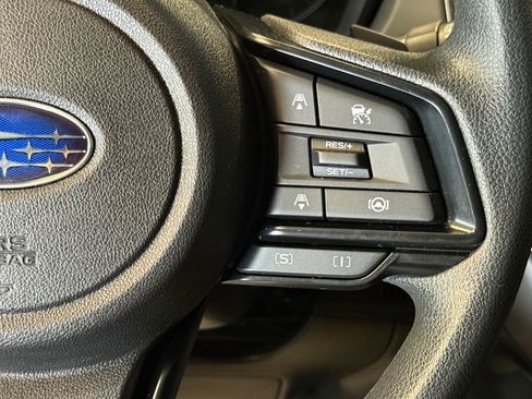 Used 2024 Subaru Crosstrek 2.0i Premium image 12