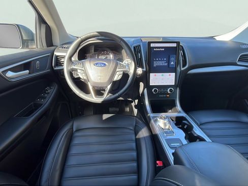 Certified 2024 Ford Edge SEL w/ Convenience Package image 11