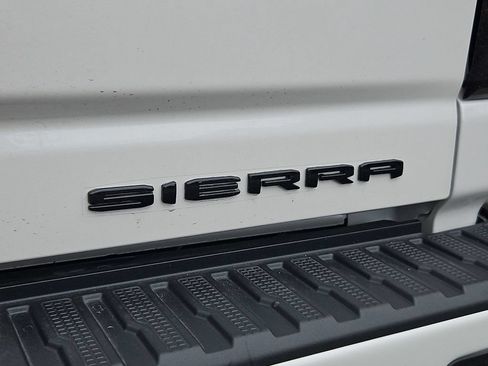 Used 2024 GMC Sierra 3500 Denali Ultimate AWD/4WD image 26