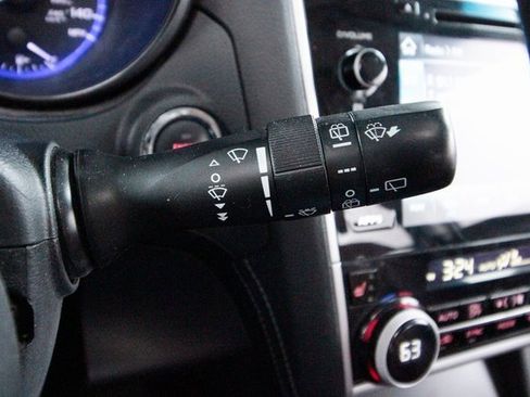 Used 2018 Subaru Outback 2.5i Touring image 19