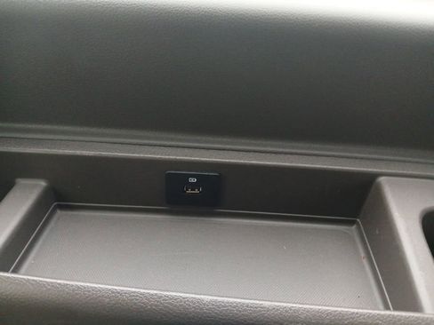 Used 2021 Ford Expedition Limited image 39