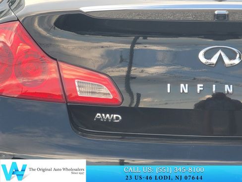 Used 2015 INFINITI Q40 AWD w/ Navigation Package image 9