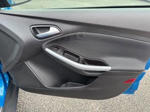 Used 2013 Ford Focus SE image 42