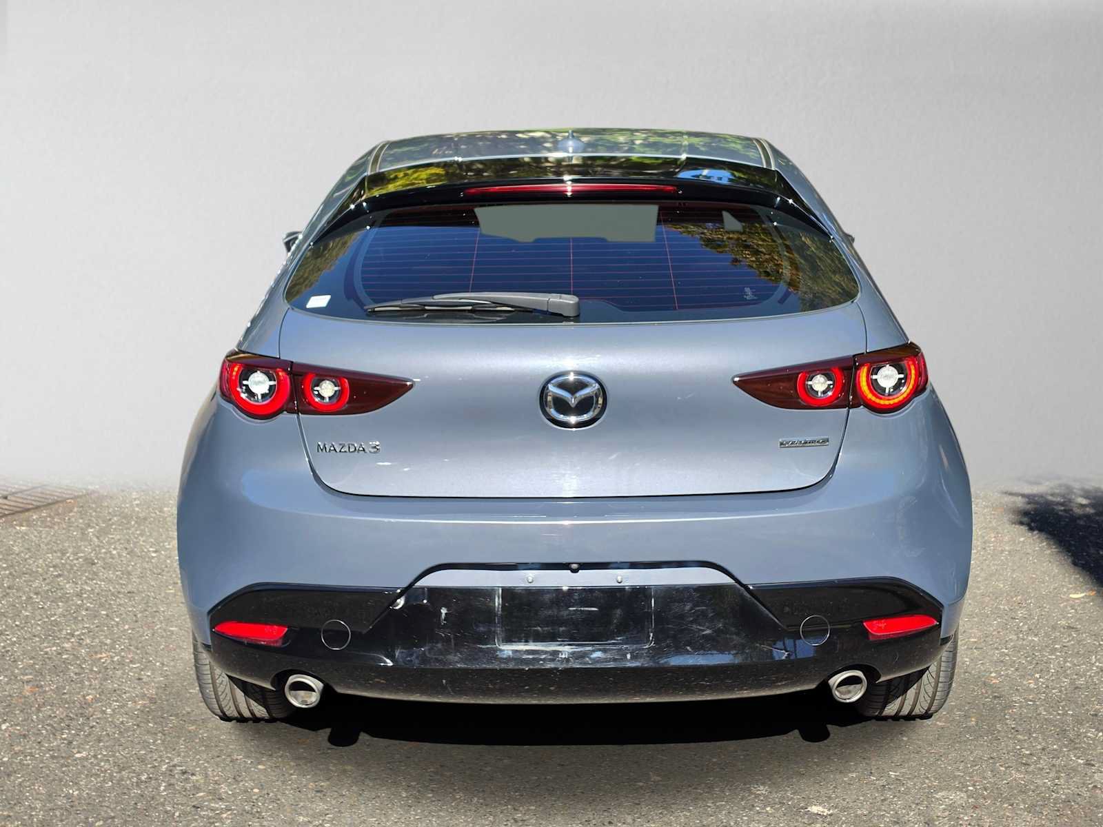 Used 2022 MAZDA MAZDA3 s FWD image 4