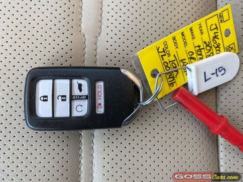 Used 2018 Honda CR-V Touring image 29
