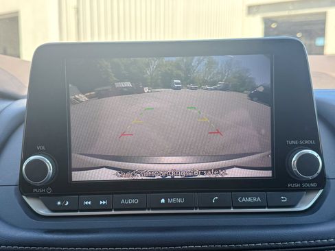 Used 2023 Nissan Rogue SV AWD/4WD image 40